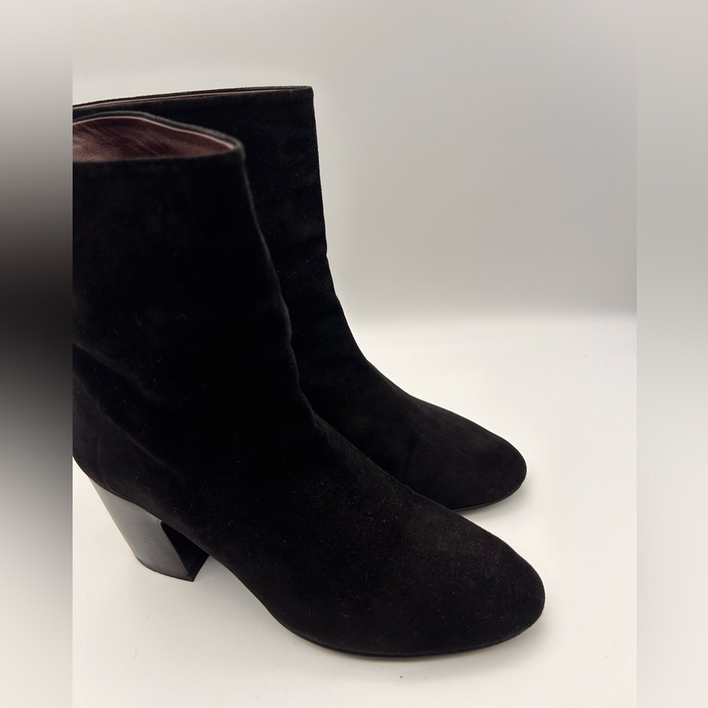 CHANEL Black Suede CC Calfskin Short Boots Made in Italy Size 38 Box Dustbags - Picture 14 of 15